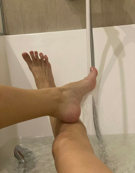 Nikki Mills onlyfans sex leak