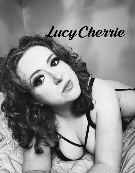 lucycherriefree onlyfans leaks sex