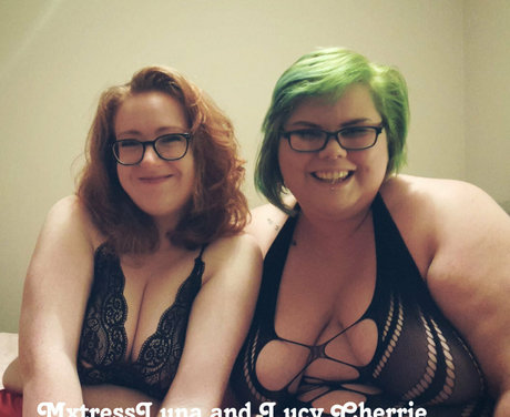 lucycherriefree onlyfans leajs