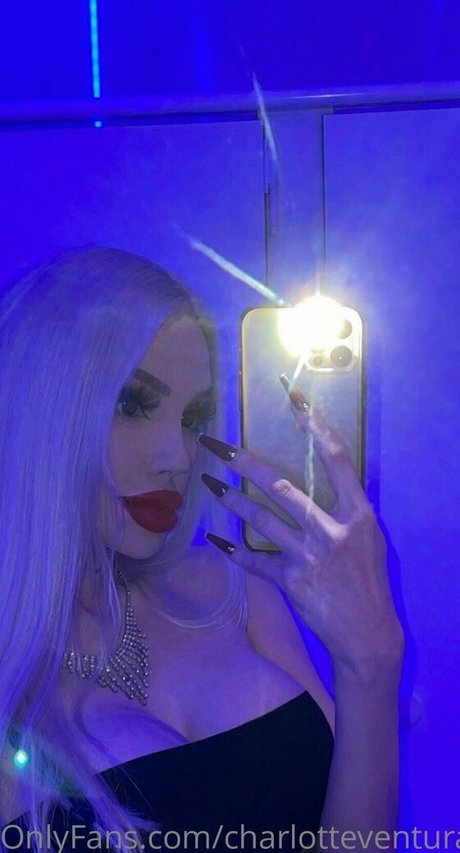 charlotteventura onlyfans public photos