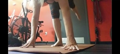 nakedyoganakedyoga onlyfans naked