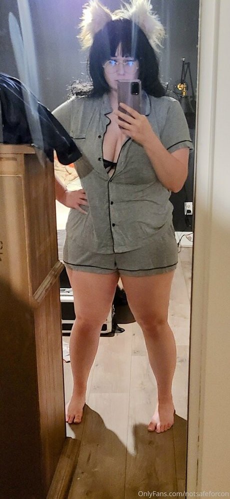 notsafeforcon leak onlyfans porn