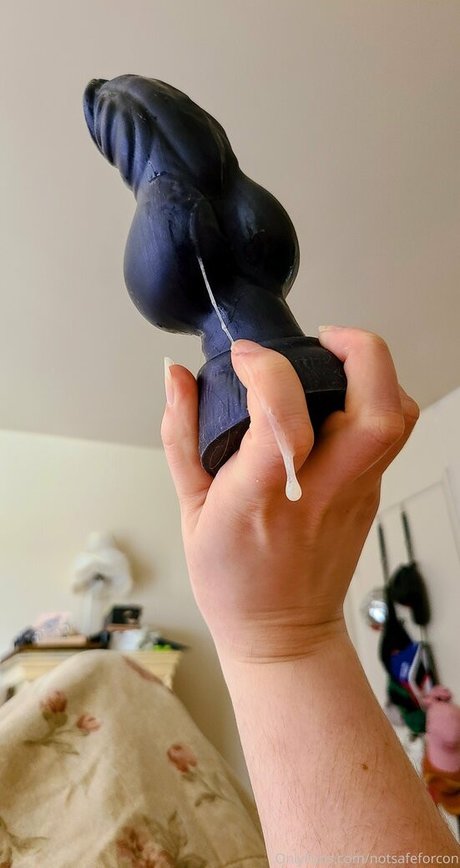 notsafeforcon onlyfans porn leaks