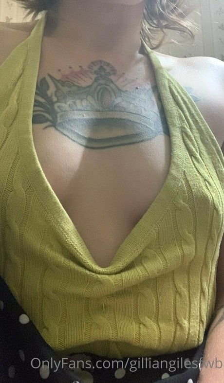 gilliangilesfwb onlyfans model photos