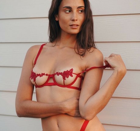 Ariannelayer only fans pictures