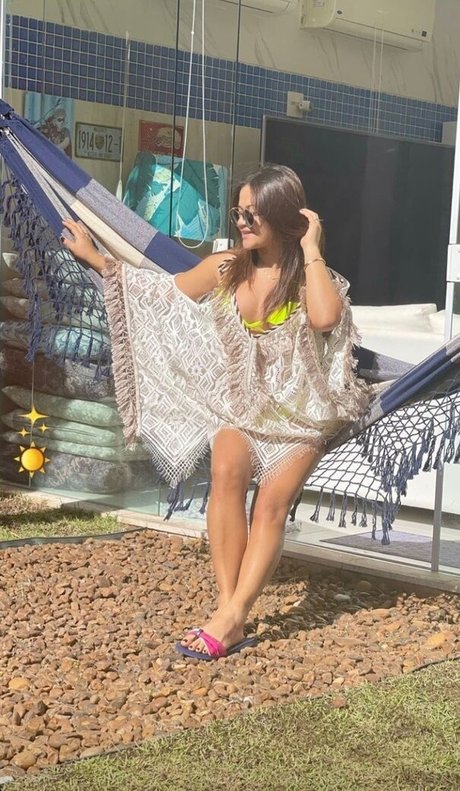 Tamires Nascimento tits onlyfans