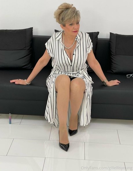 gillellisyoung onlyfans naked