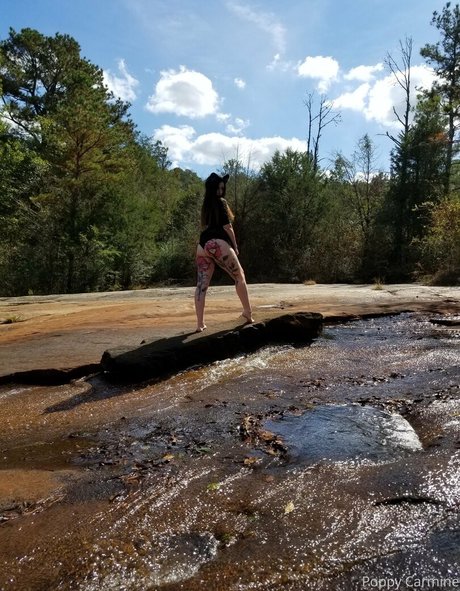 poppycarminexxx leak onlyfans