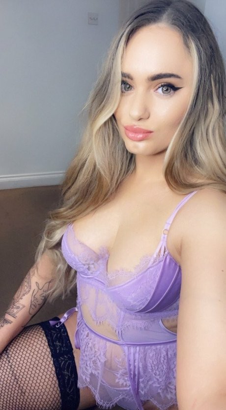 Your Brat onlyfans nude leaks