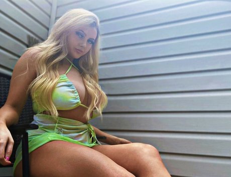 Miss Larkan naked onlyfans pics