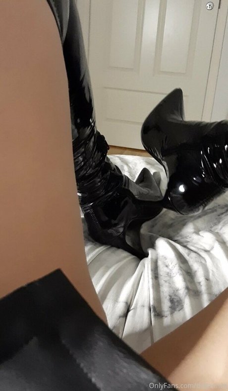 distannce leaked onlyfans pictures