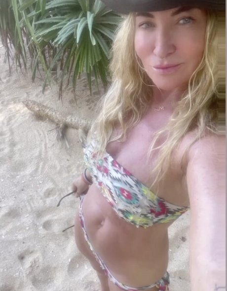 Meg Matthews nude porn onlyfans