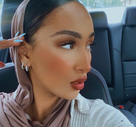 Omaima Benamre onlyfans leaj