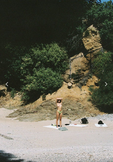 spiralingxlonely nude onlyfans leaked