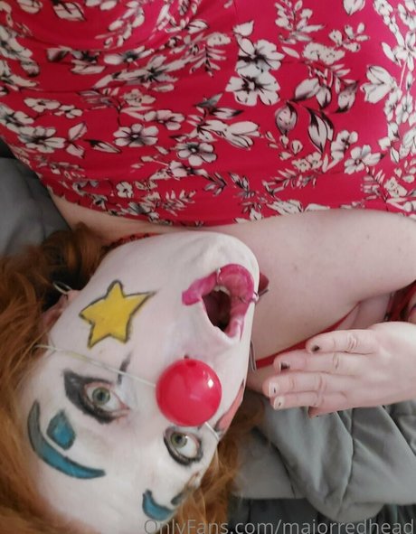 majorredhead onlyfans boobs