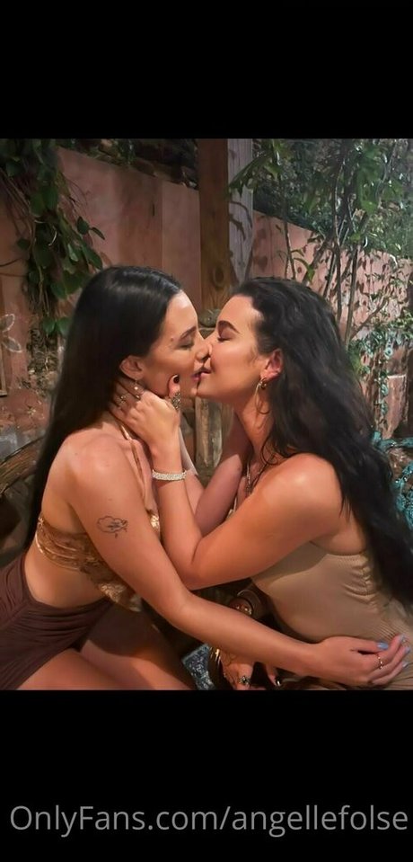 Angellefolse onlyfans strip