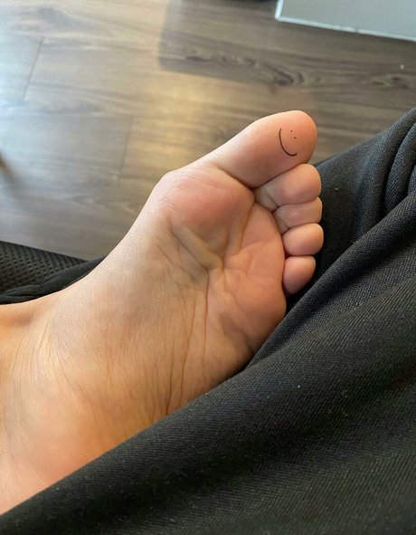 Itsnatysfeet only fans naked