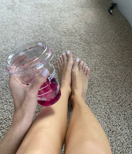 Itsnatysfeet onlyfans leak ass