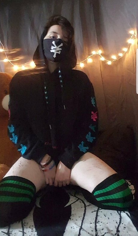 ftmtwinky onlyfans nude pics