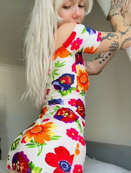 Innocent Isabelle onlyfans nudes leaked