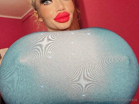 loralatexis onlyfans leak xxx