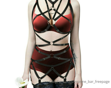 yvonne bar freepage leaked onlyfans nude