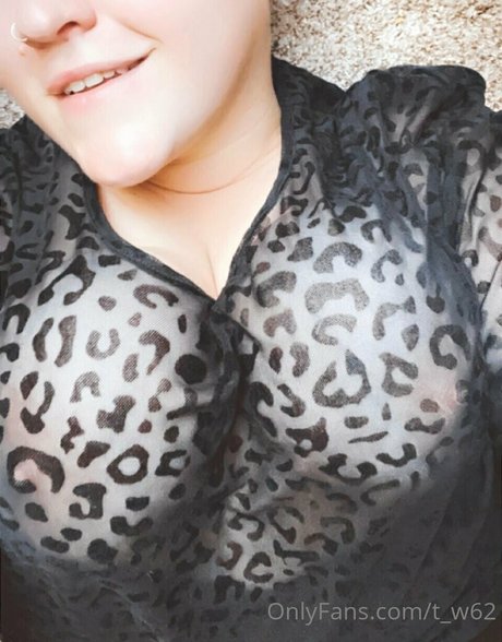 t w62 onlyfans model