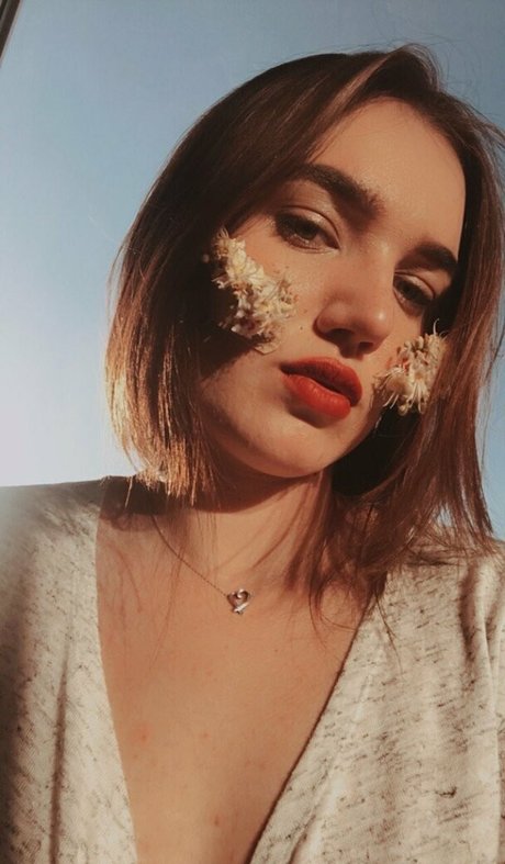 bella sun_ onlyfans porn leaks