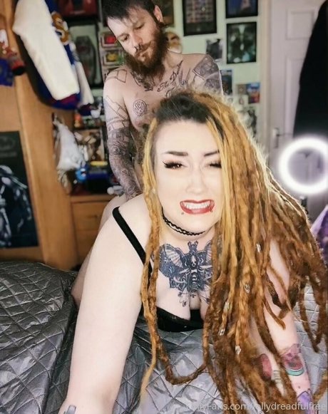 lollydreadfulfree onlyfans xxx
