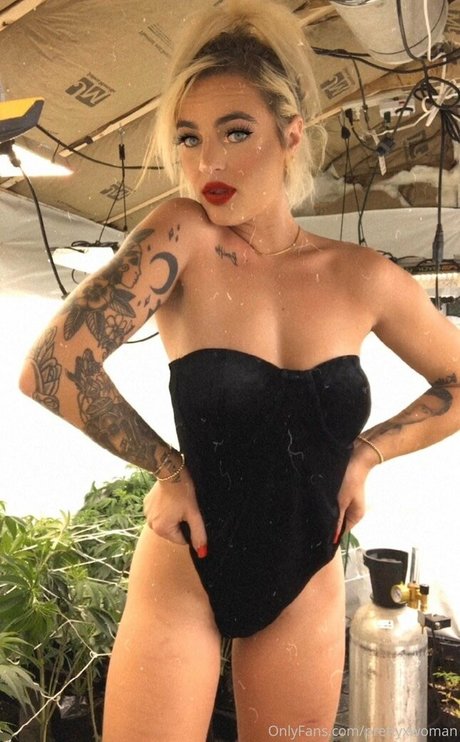 prettyxwoman onlyfans leaked xxx