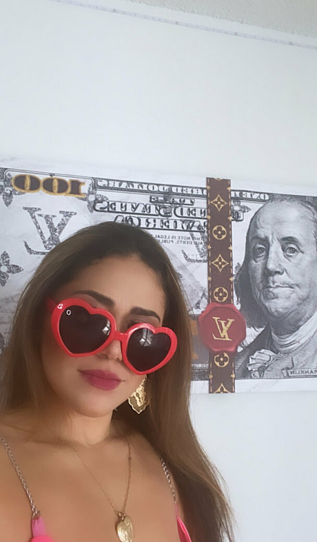 playgirlcarli18 sex onlyfans