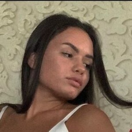 Ultrateeen_ onlyfans striptease