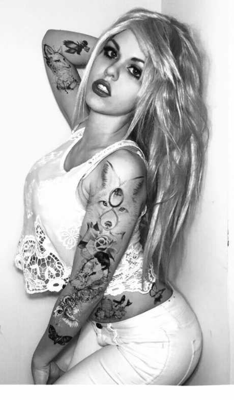 Abi Aikou onlyfans naked pics