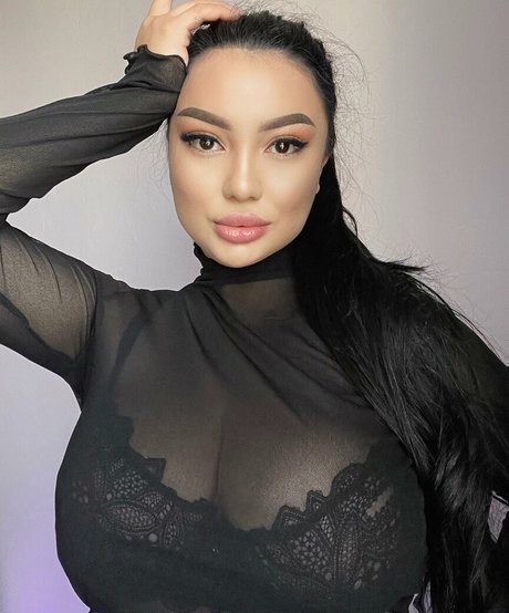 Asa Lochka only fans photos