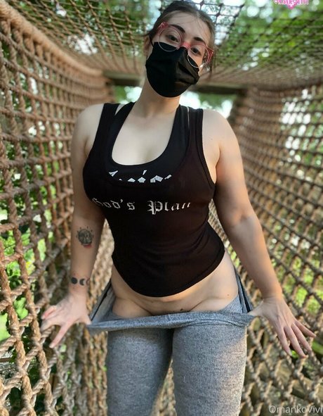 omankovivi onlyfans lesk