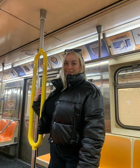 Holly Youpa onlyfans nudes leaks