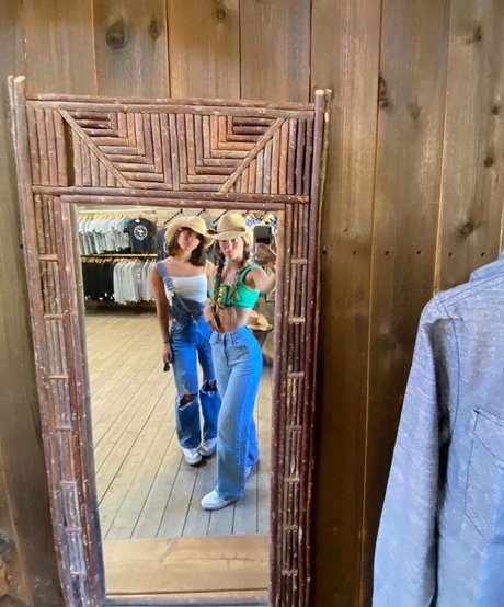 Julia Katelyn Ernst nude porn onlyfans