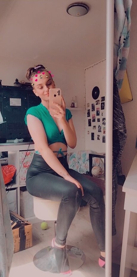 Paula Landmesser leaked only fans