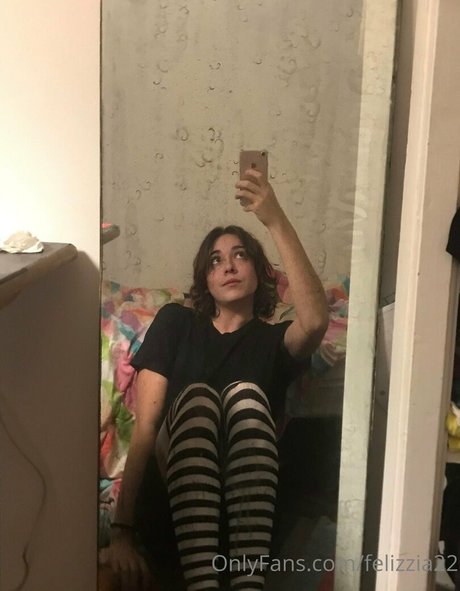 felizzia22 onlyfans nsfw