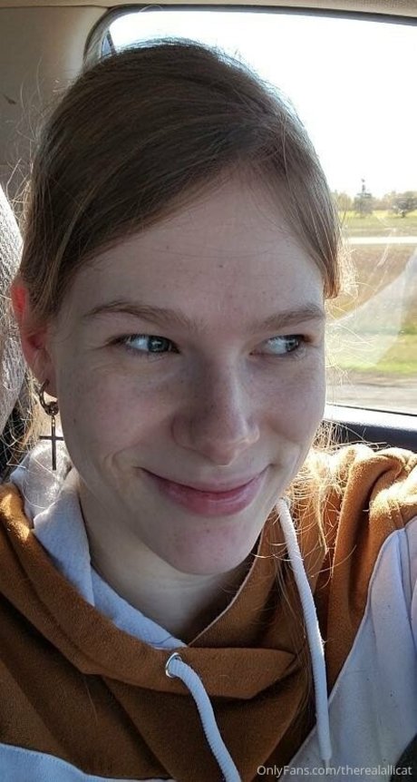 therealallicat onlyfans images