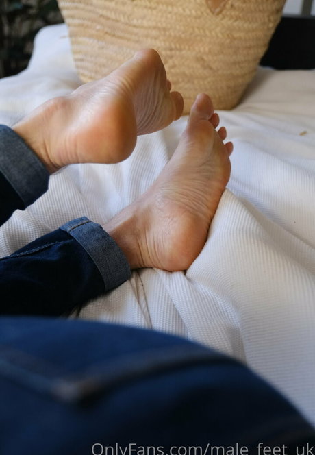 male feet uk only fans pictures