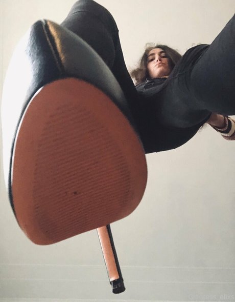 giantesselixs only fans nude