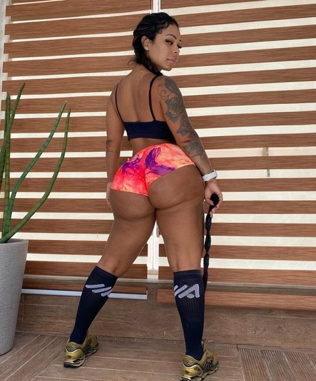 valentinaeneidoca onlyfans ass