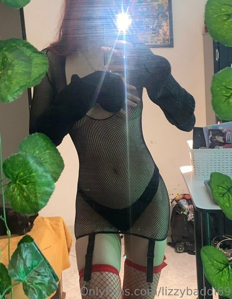 lizzybaddi69 onlyfans post