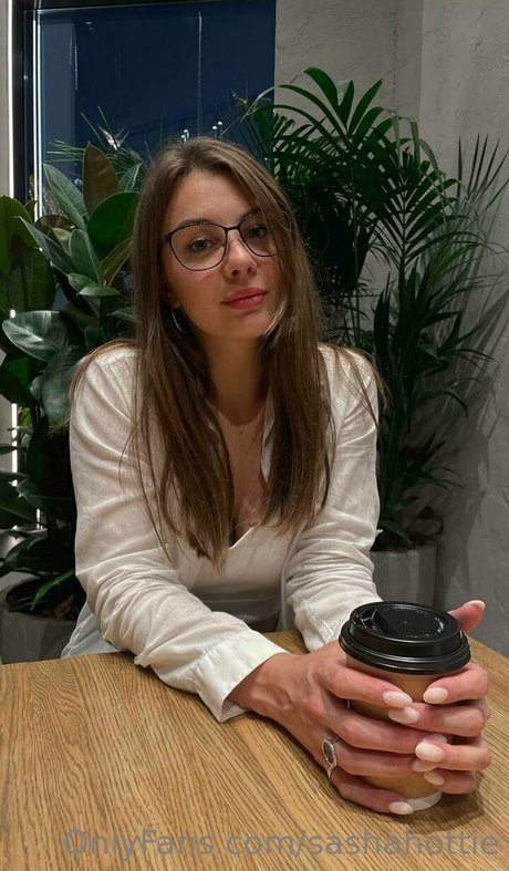 sashahottie onlyfans leakes