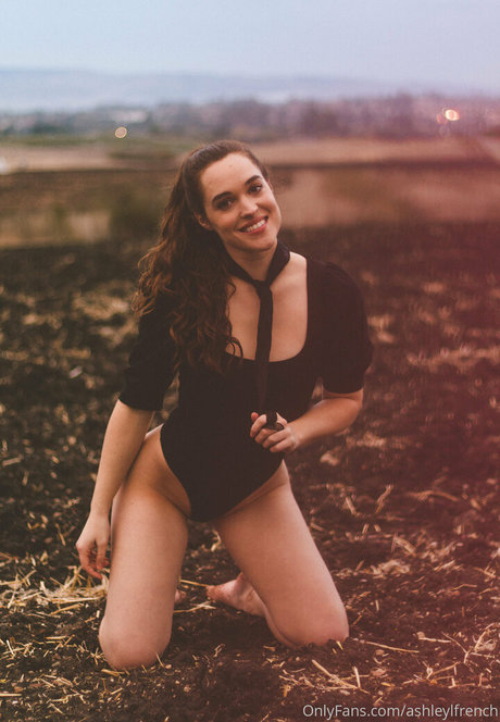 ashleylfrench onlyfans leaked free