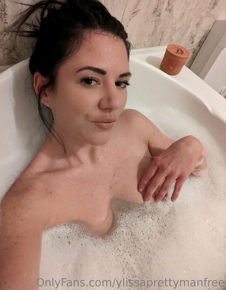 ylissaprettymanfree nude only fans