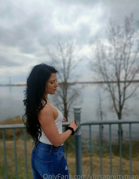 ylissaprettymanfree onlyfans sex