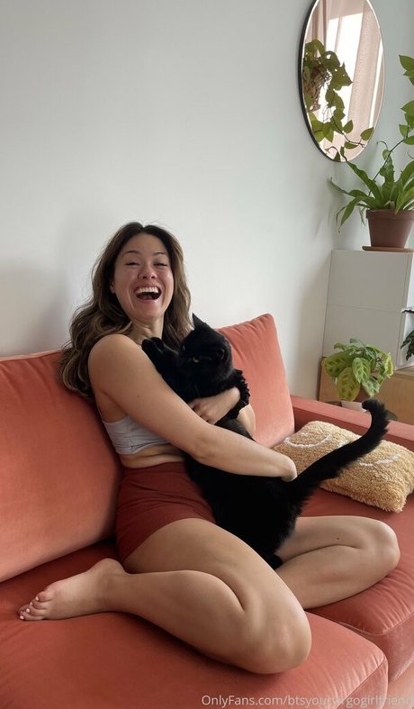 btsyourvirgogirlfriend nude onlyfans pics