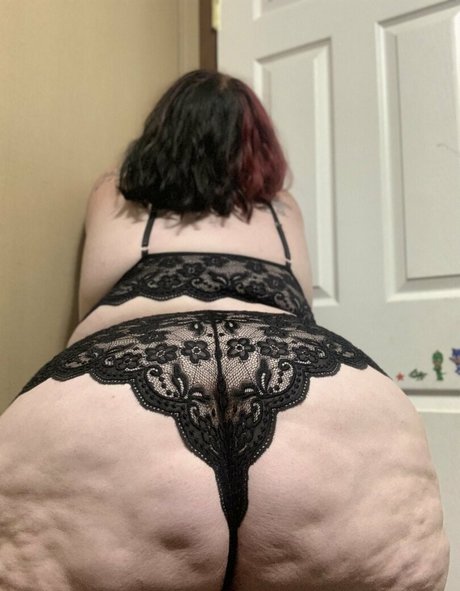 laceee1996 onlyfans nude